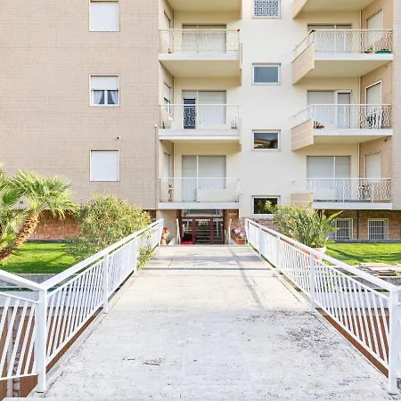 Cosy In With Balcony * San Remo